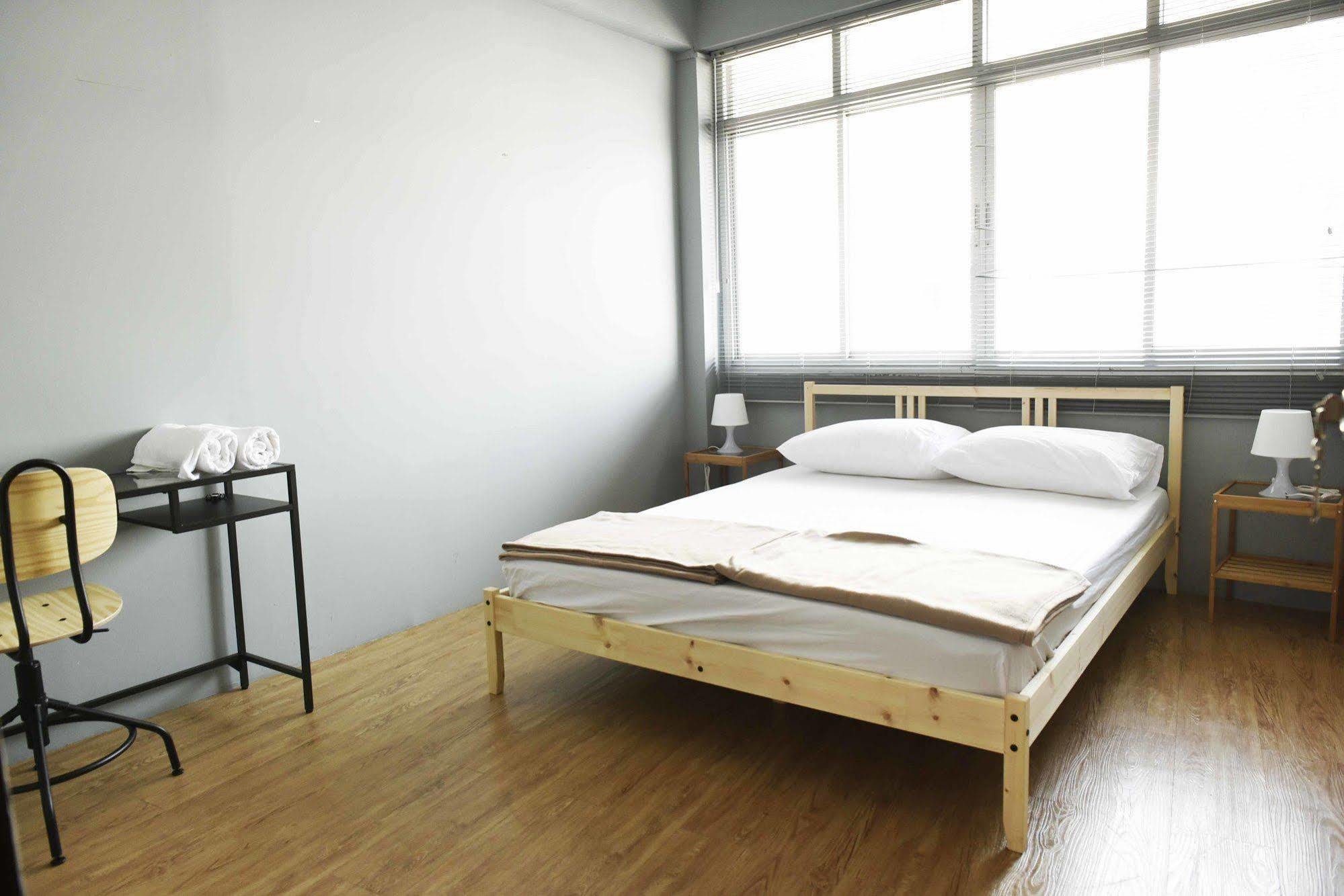 Oyo 783 Brunch Marker Cafe & Hostels Bangkok Ngoại thất bức ảnh