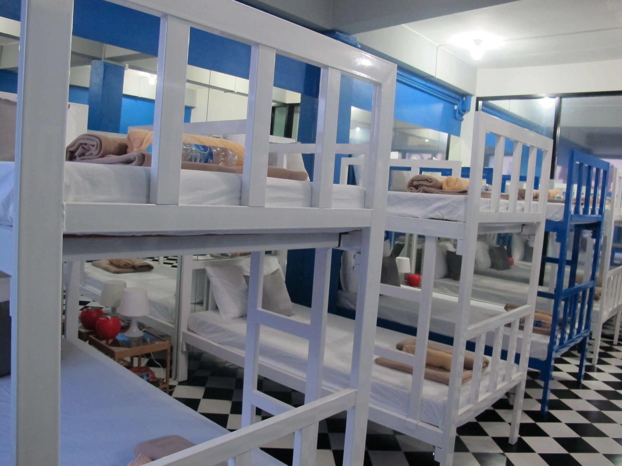 Oyo 783 Brunch Marker Cafe & Hostels Bangkok Ngoại thất bức ảnh