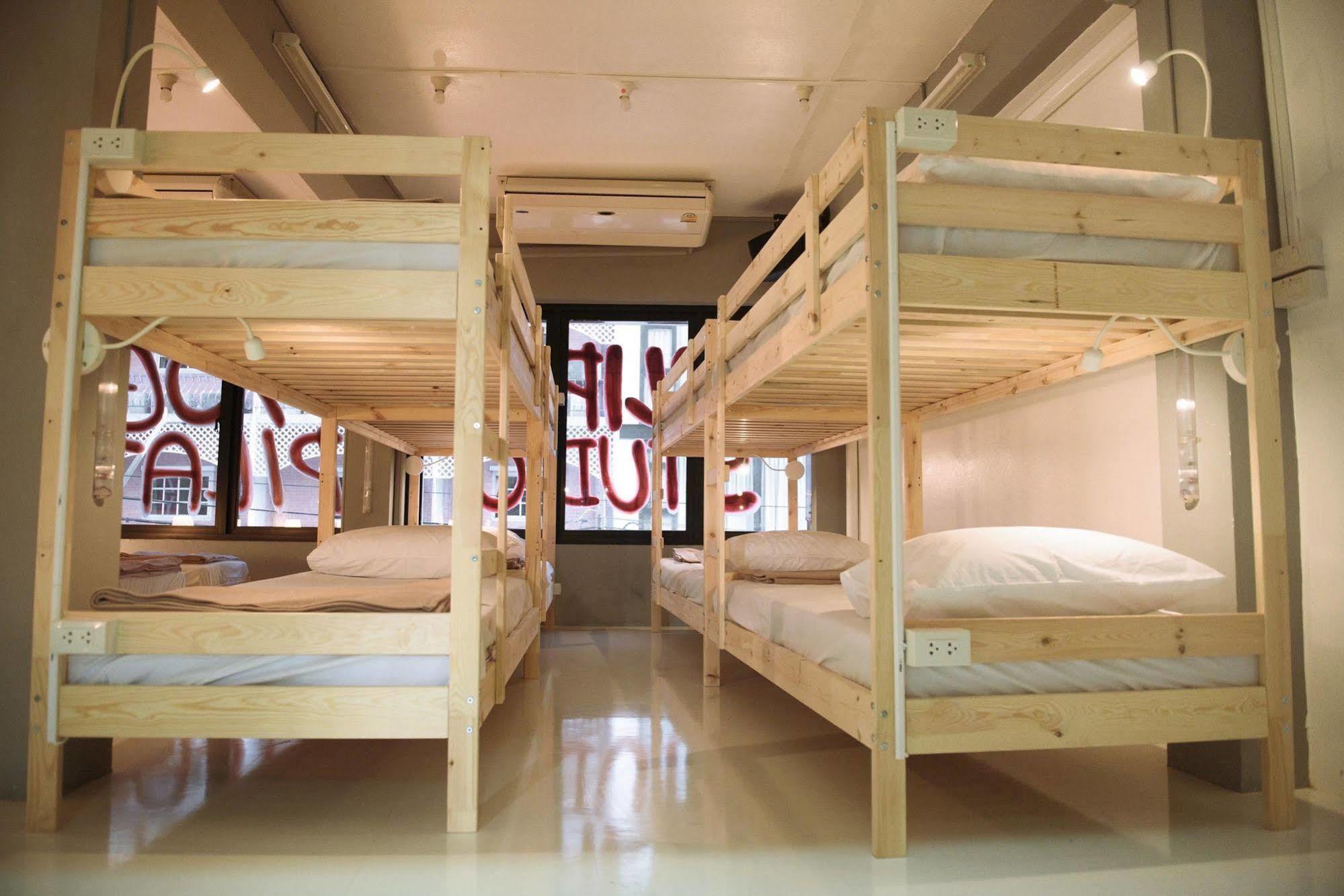 Oyo 783 Brunch Marker Cafe & Hostels Bangkok Ngoại thất bức ảnh
